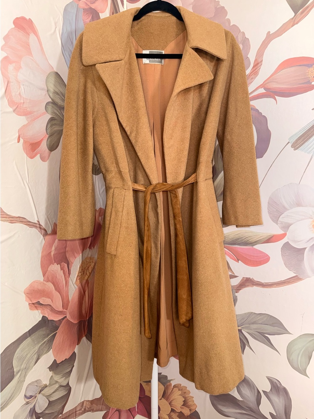 Vintage 1960s Joseph Magnin 100% Baby Llama Camel Coat Jerbil California - M